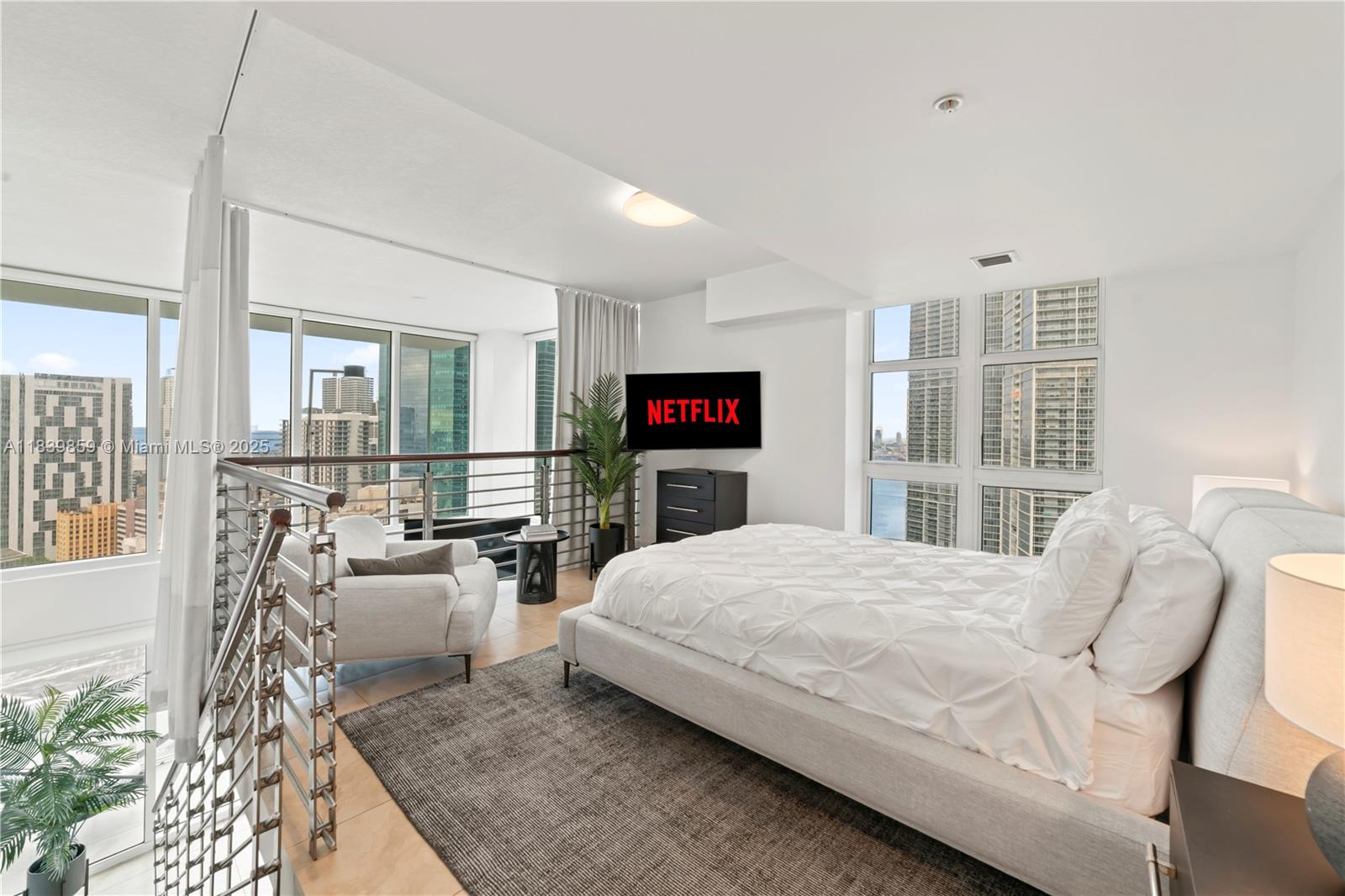 41 Se 5th St 1901 Property Photo 16