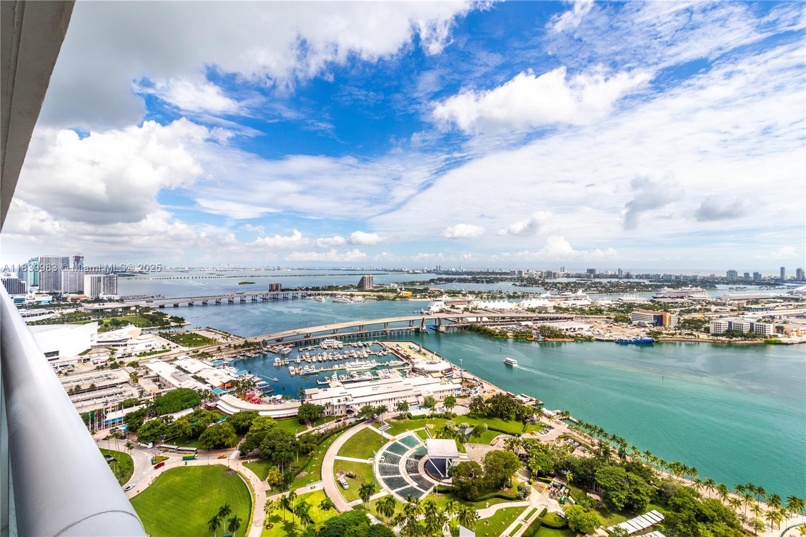 50 Biscayne Blvd 4506 Property Photo 1