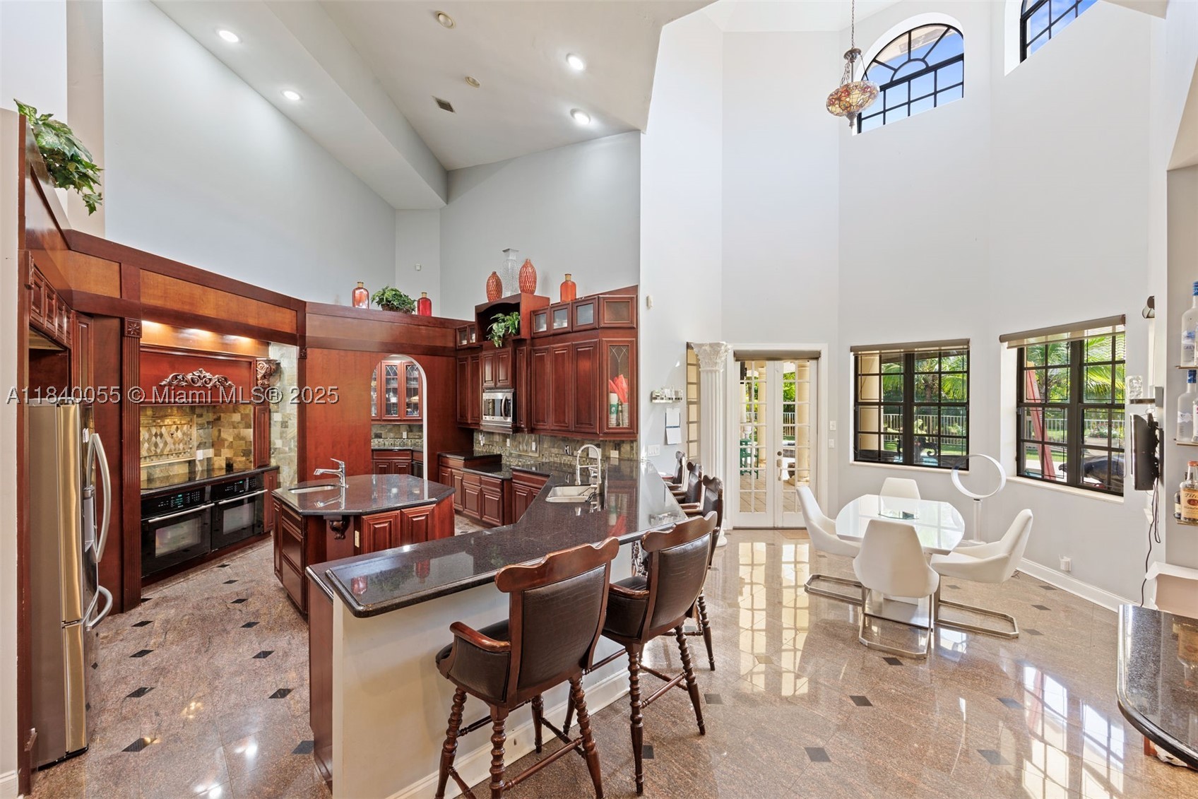 1860 Merion Lane Property Photo 4