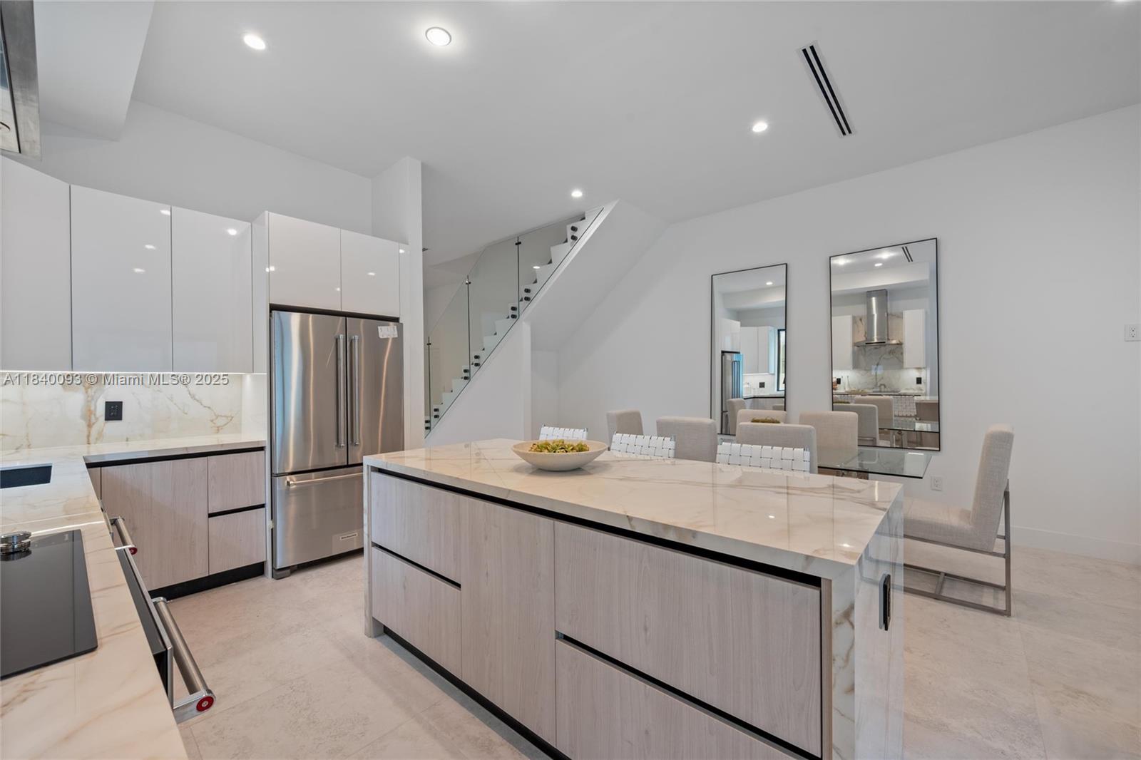 2937 Sw 21st St Property Photo 7