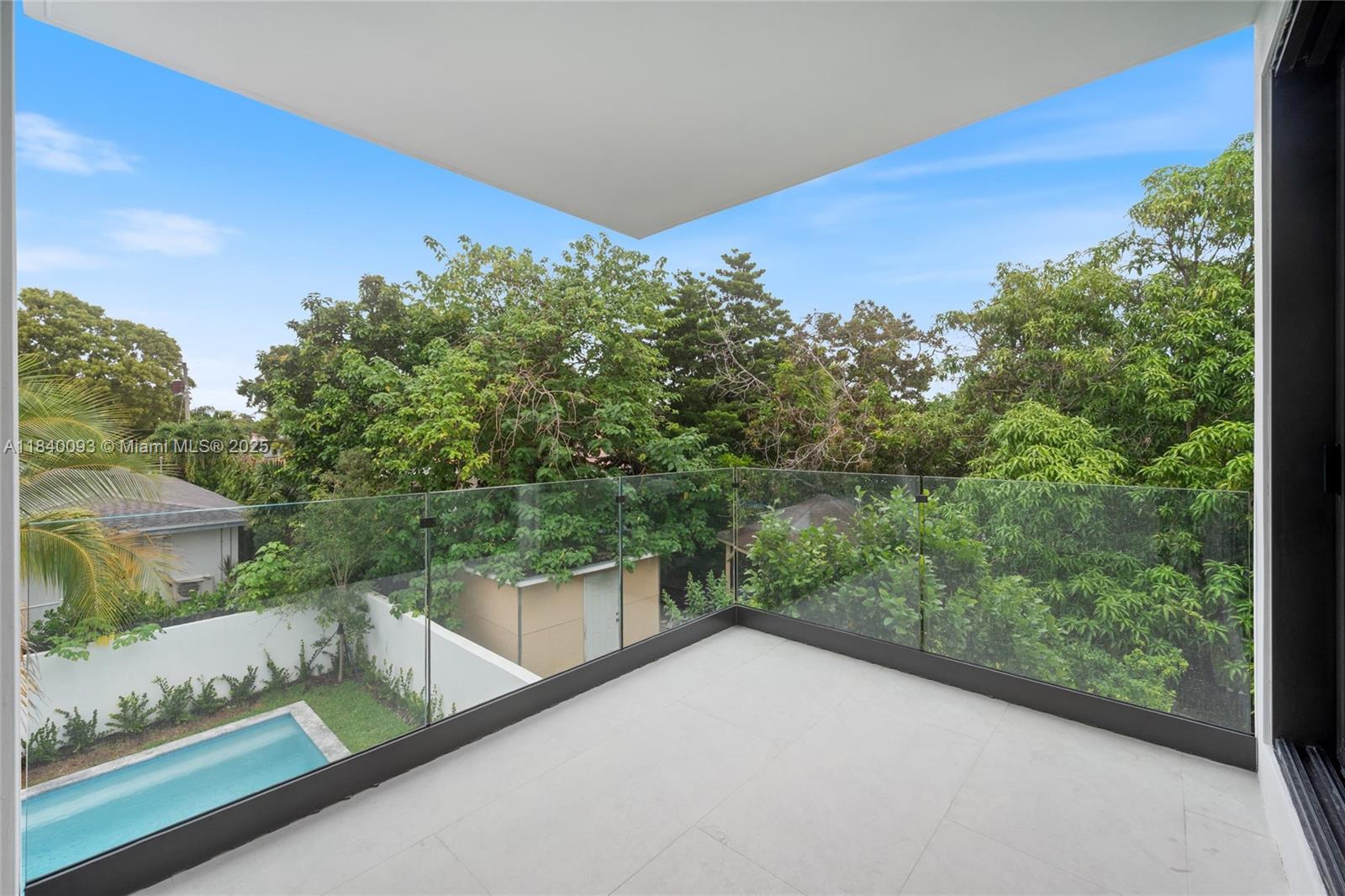 2937 Sw 21st St Property Photo 16