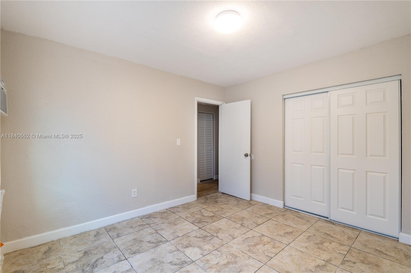 601 S Flagler Ave 4 Property Photo 9