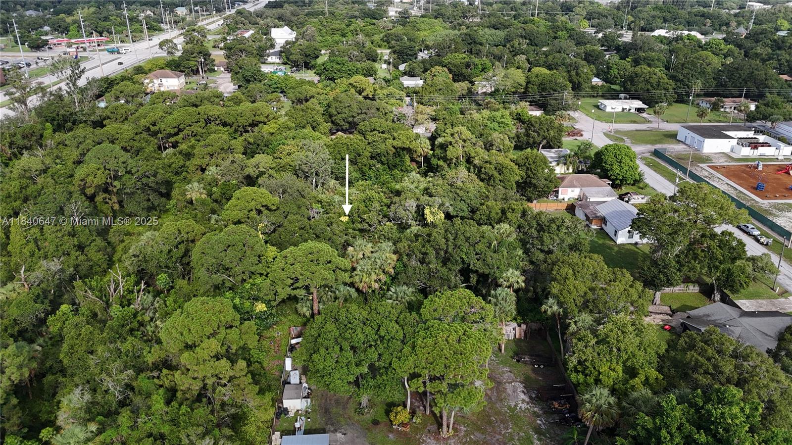 1 Tennessee Ave Property Photo 17