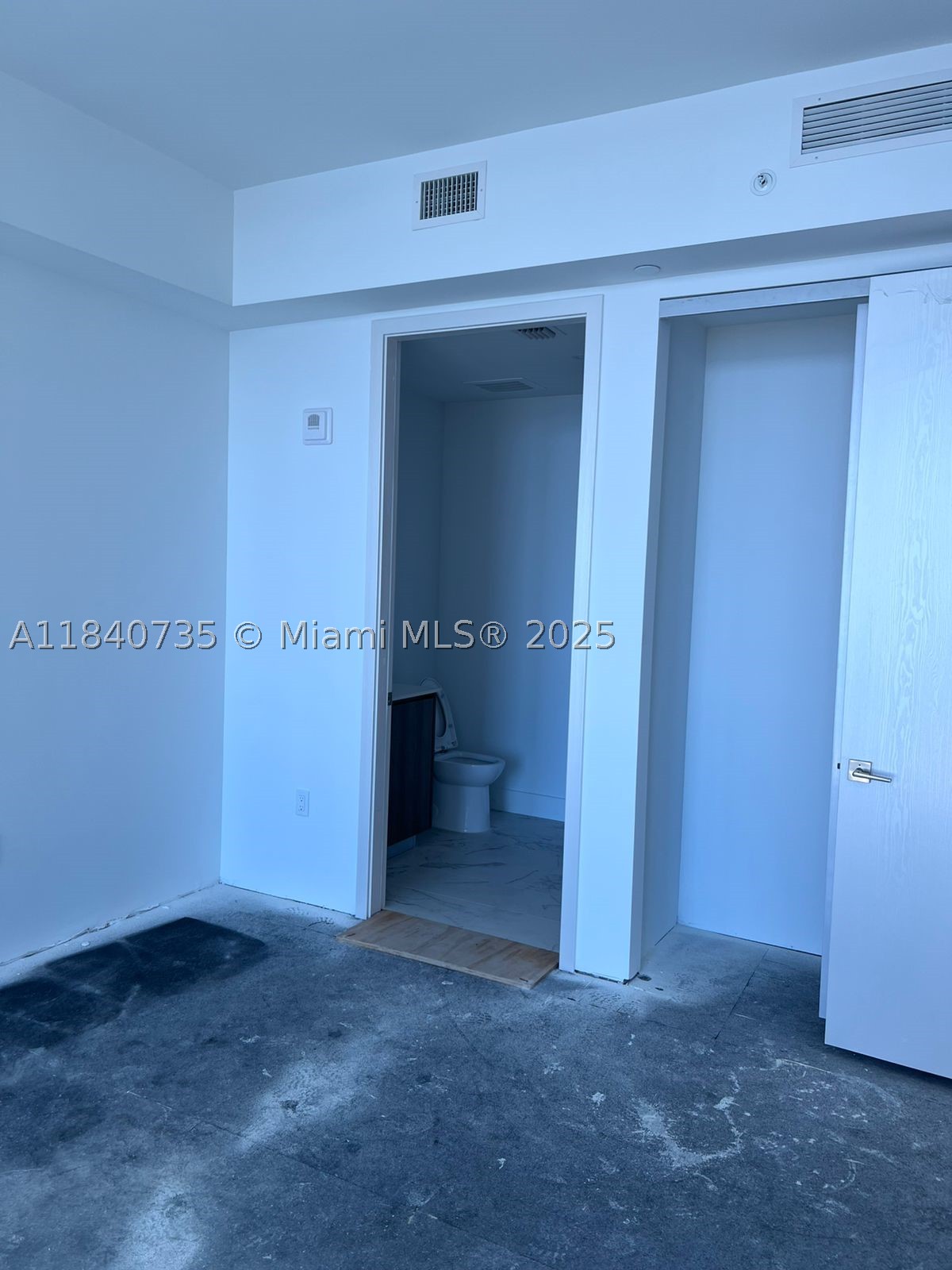 17550 Collins Ave 1004 Property Photo 13