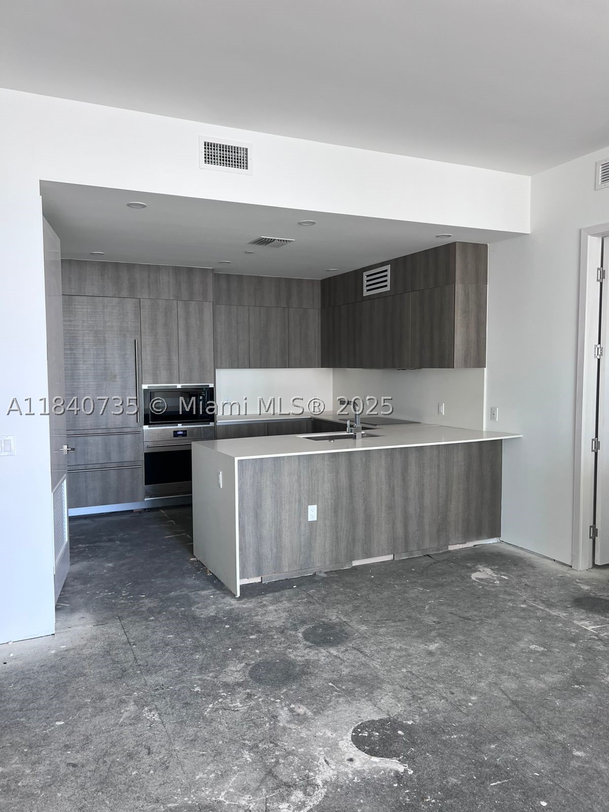 17550 Collins Ave 1004 Property Photo 15