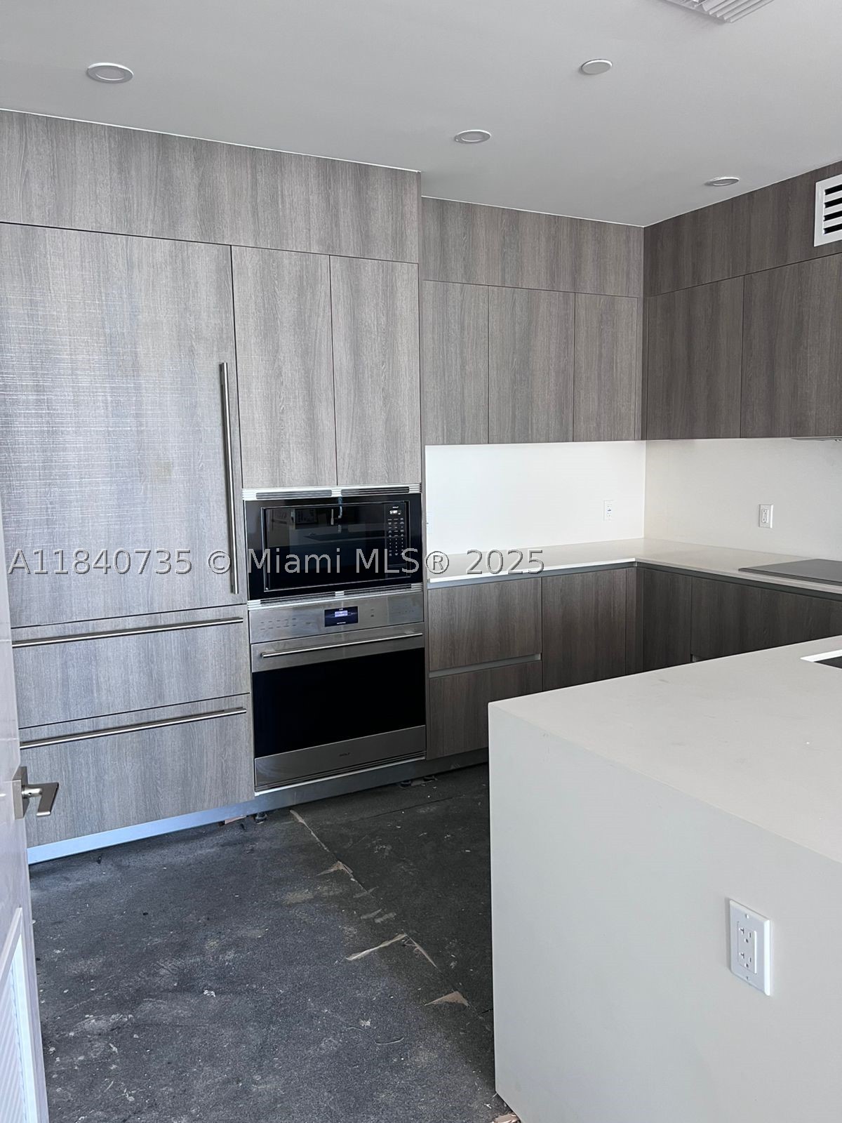 17550 Collins Ave 1004 Property Photo 16