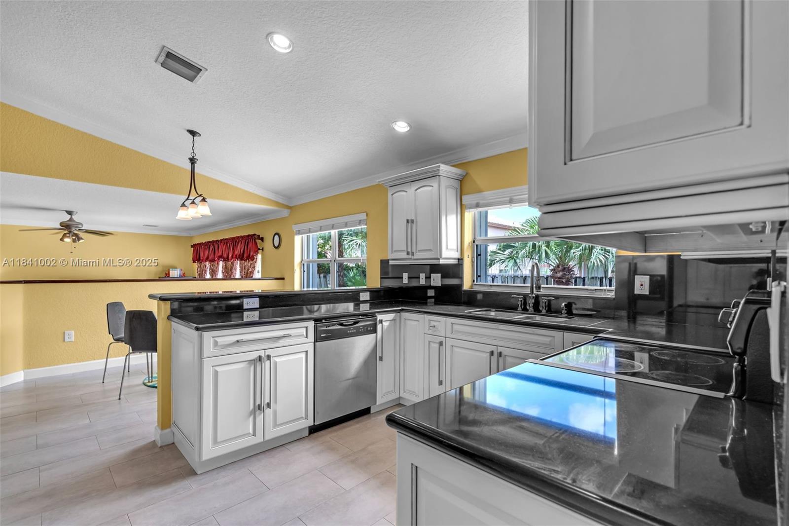 11331 Nw 64th Ter Property Photo 20