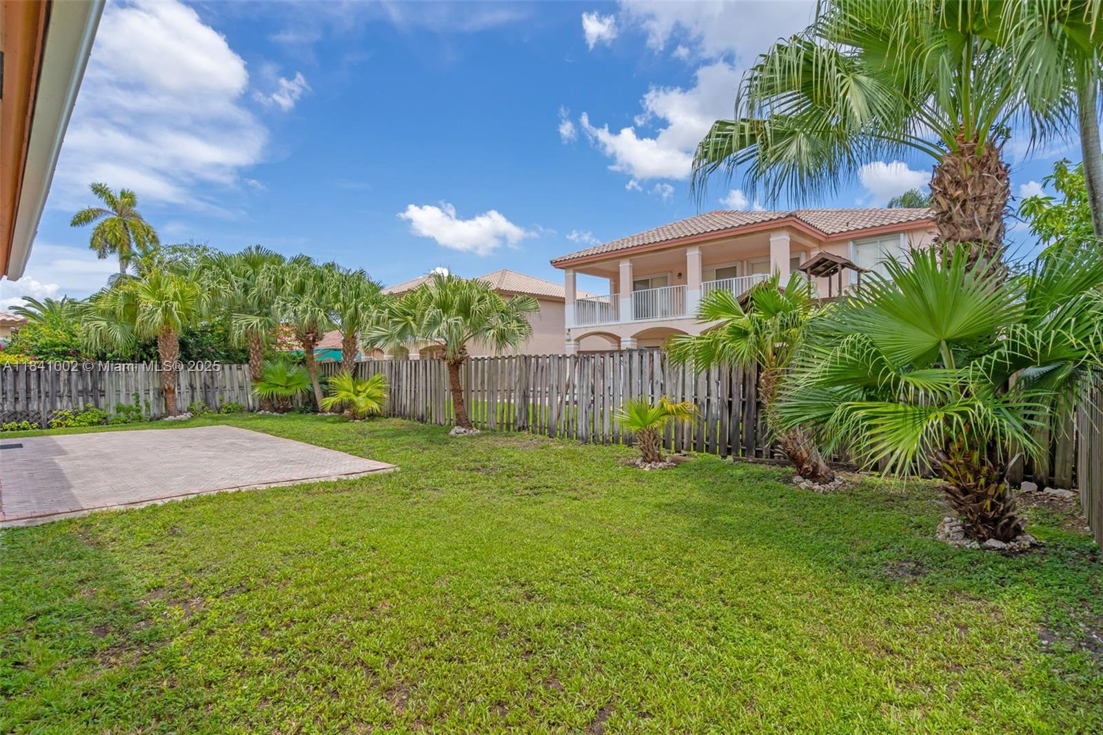 11331 Nw 64th Ter Property Photo 38