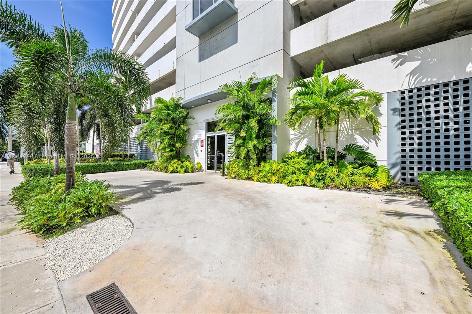 36 Nw 6th Ave 701 Property Photo 2