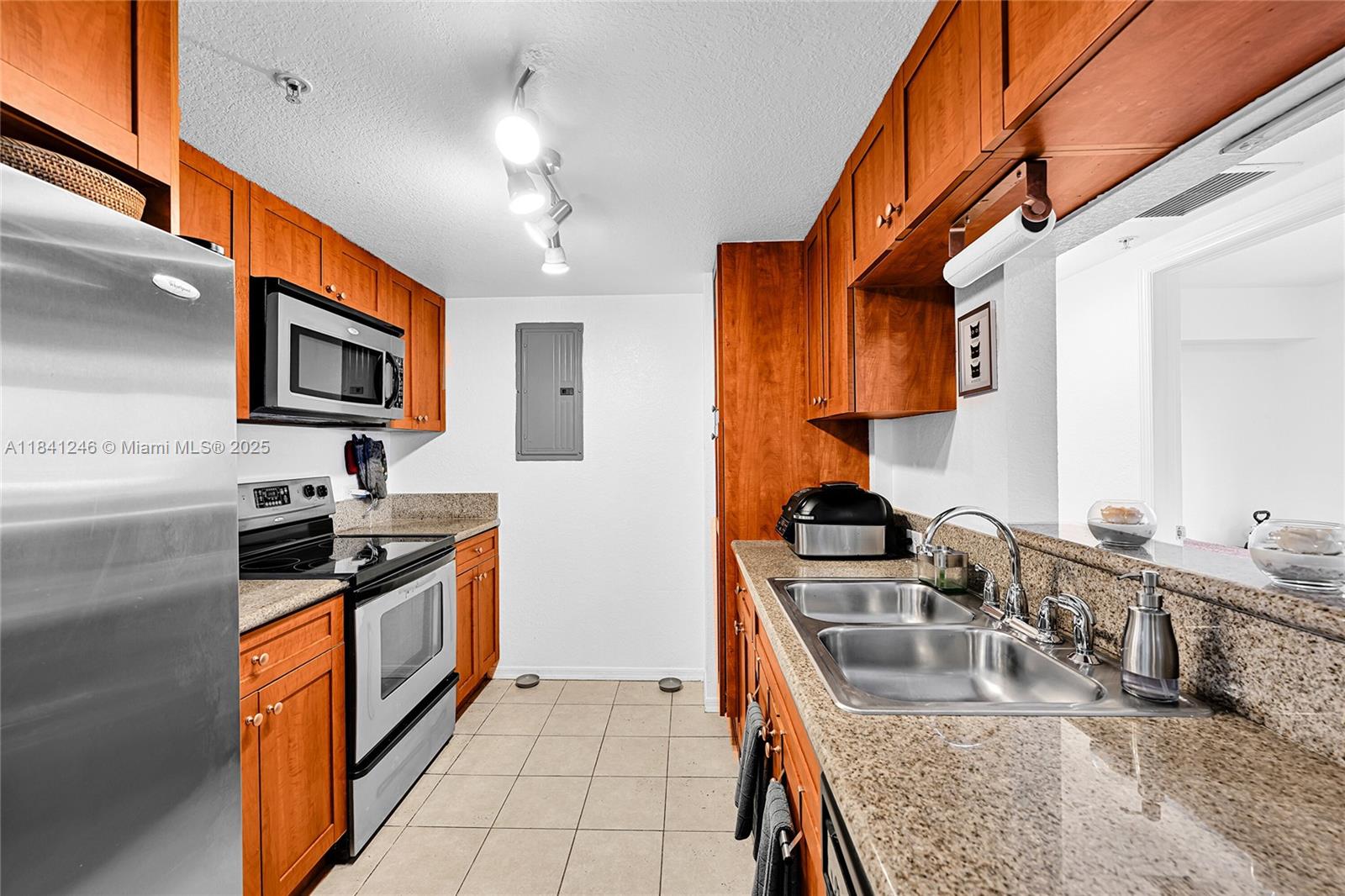 36 Nw 6th Ave 701 Property Photo 10