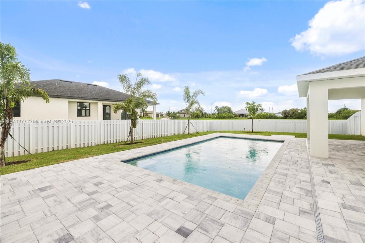 1136 Nw 9th Ter Property Photo 1