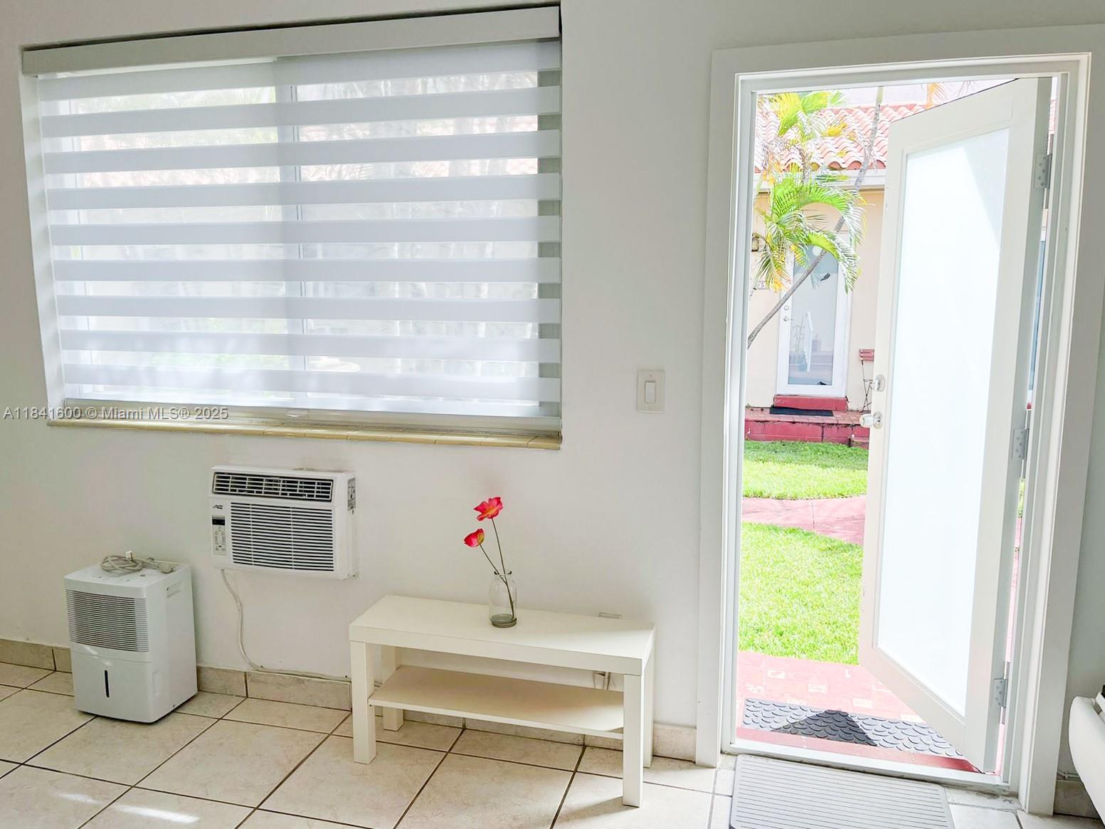 2160 Bay Dr 2-11 Property Photo 16