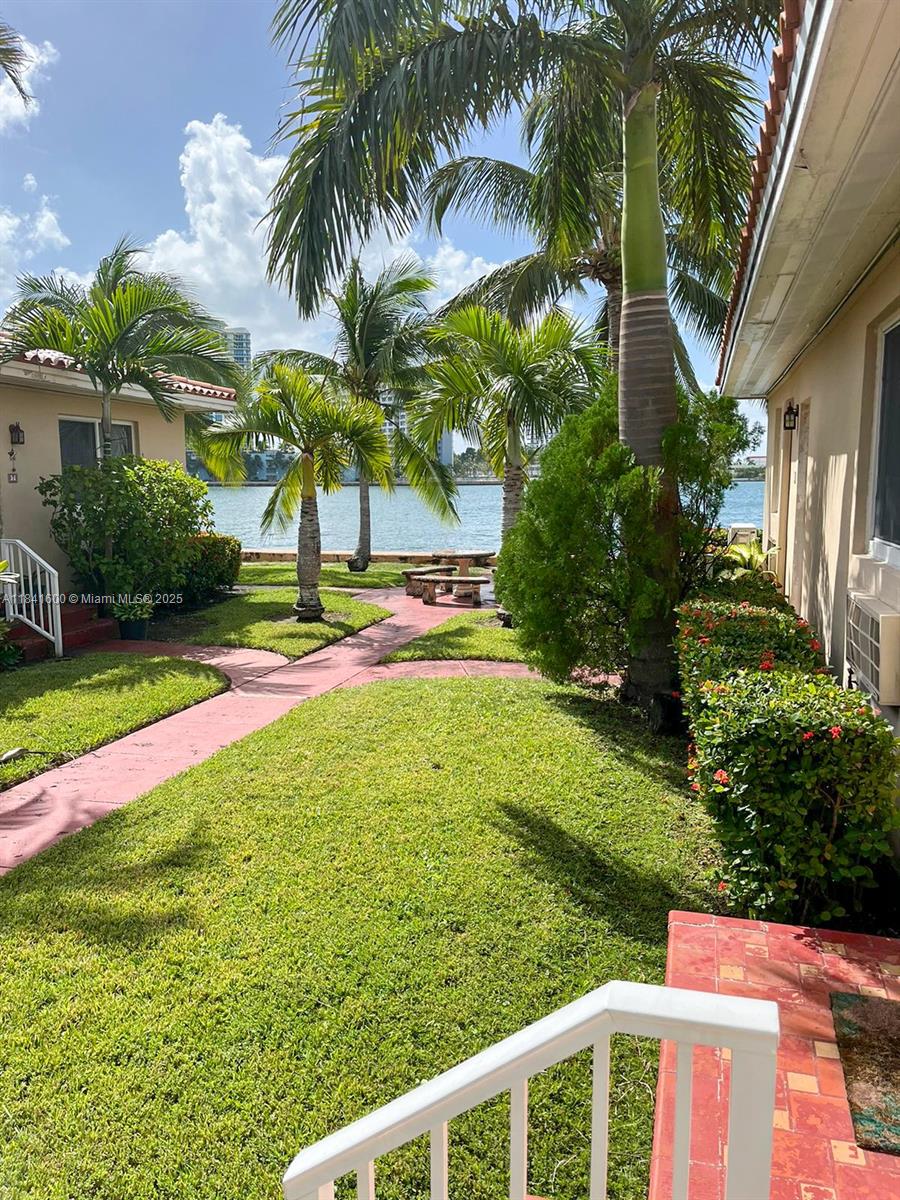 2160 Bay Dr 2-11 Property Photo 19