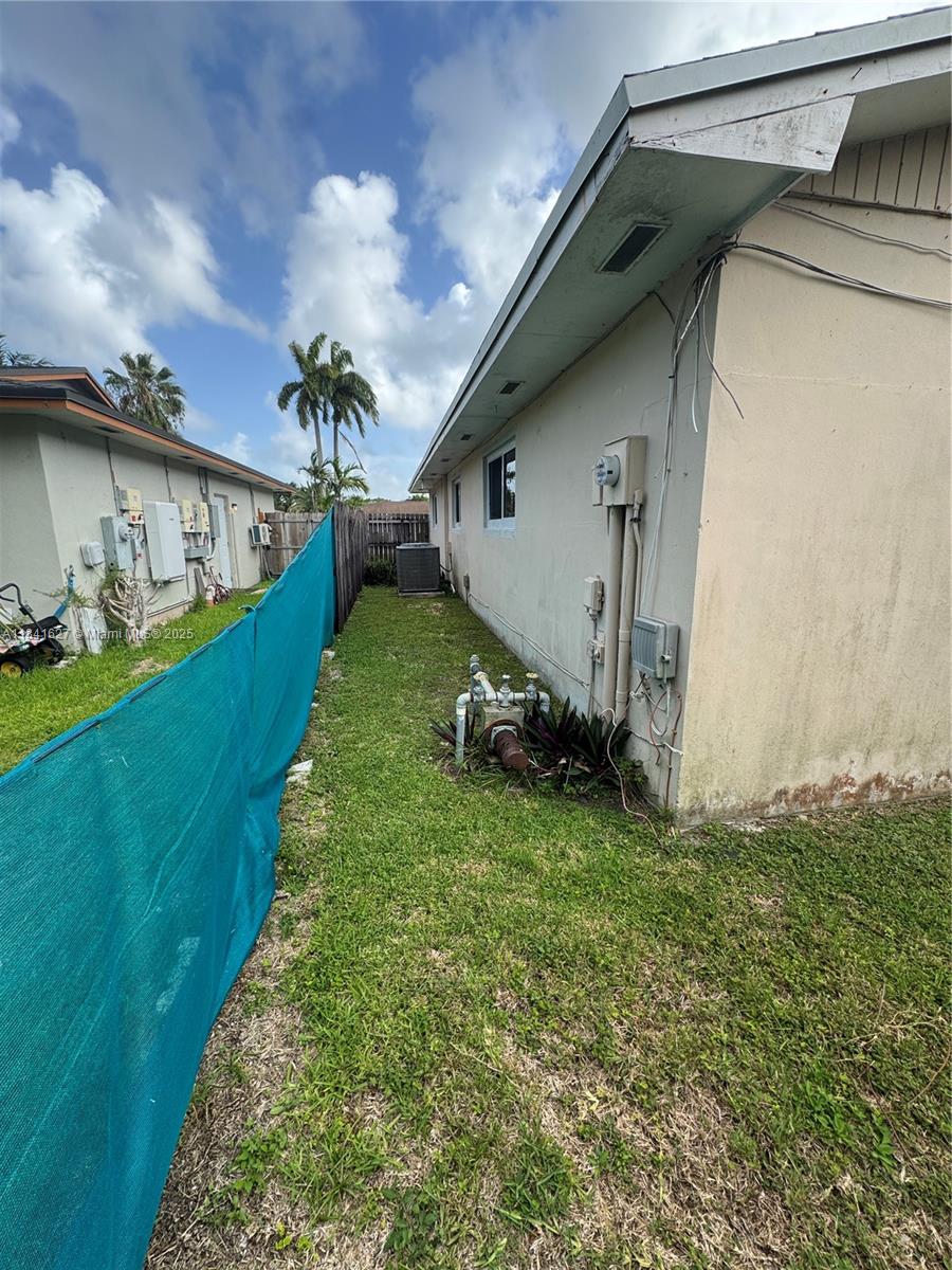 8121 Sw 205th St Property Photo 19