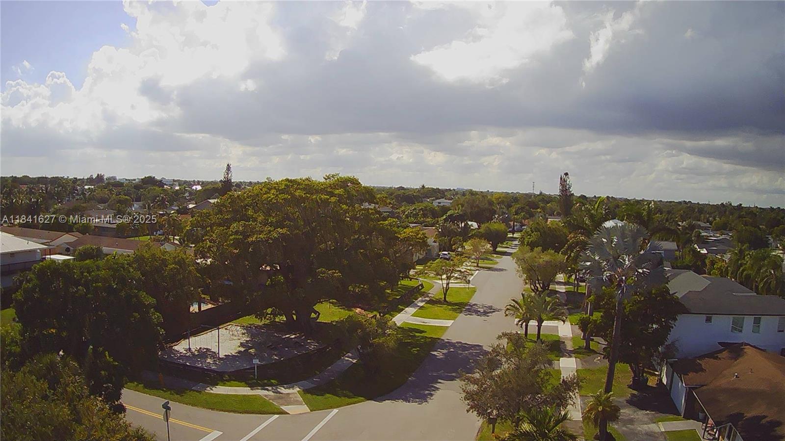 8121 Sw 205th St Property Photo 28