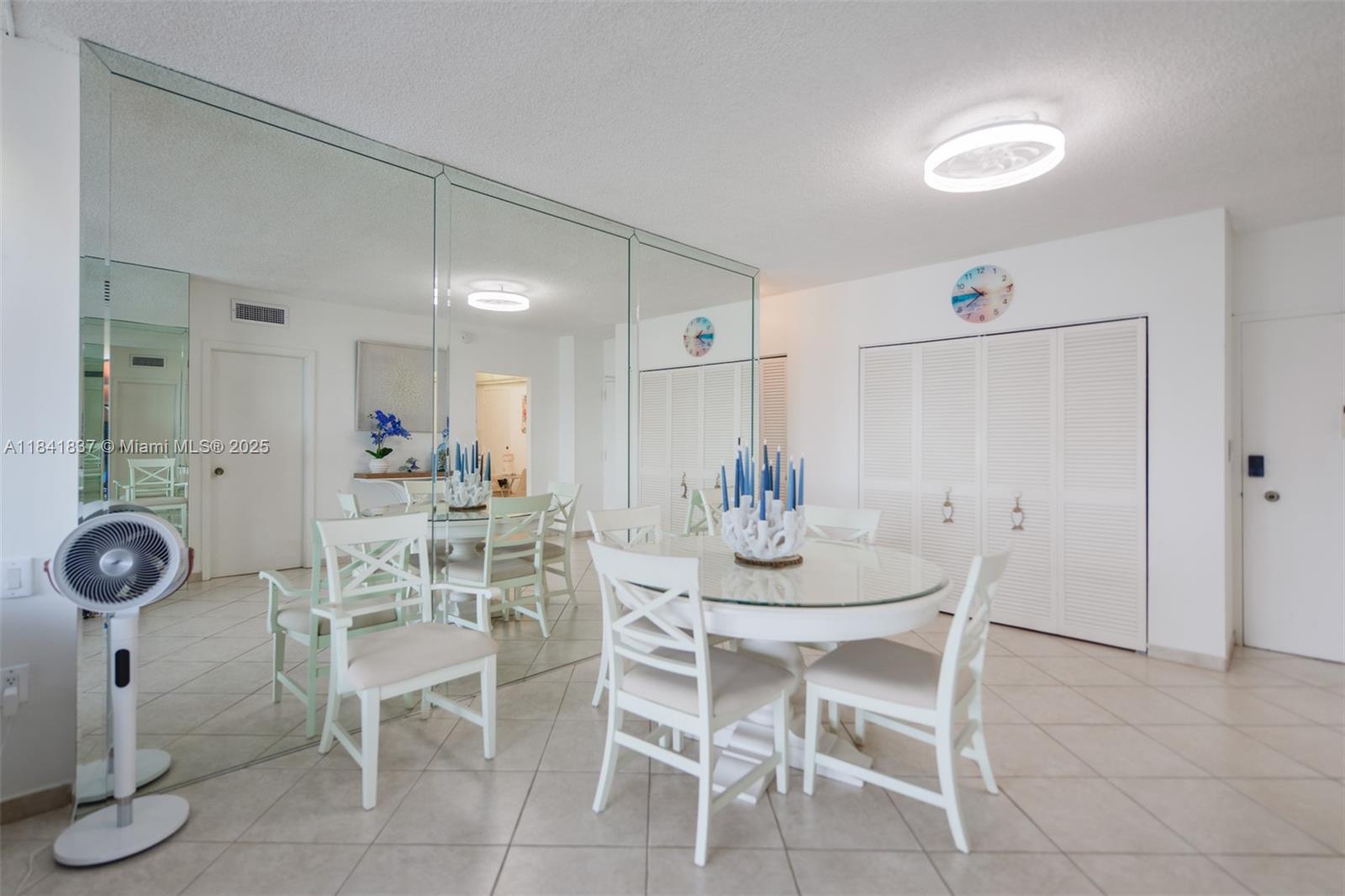 1950 S Ocean Dr 18b Property Photo 10