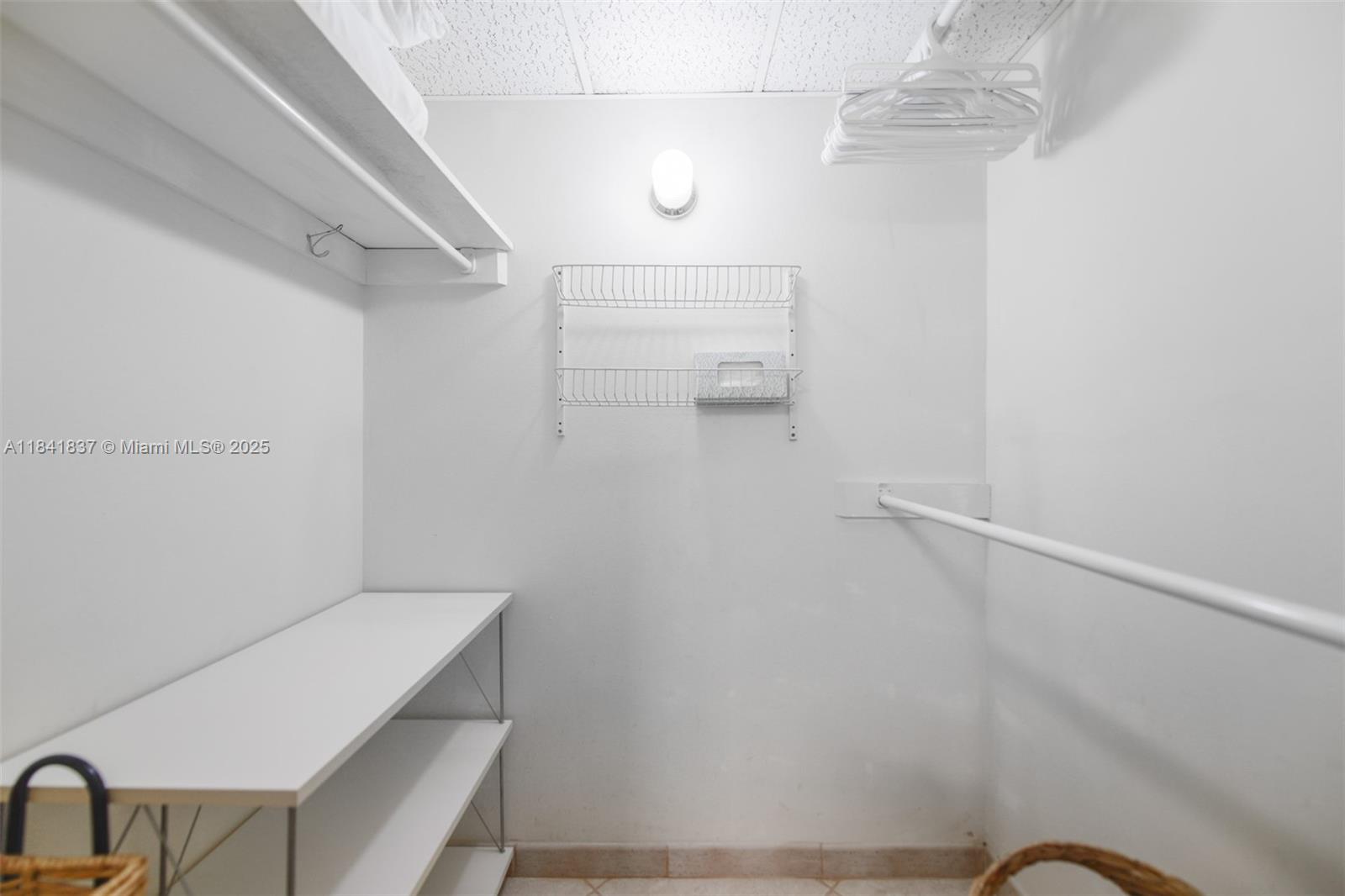 1950 S Ocean Dr 18b Property Photo 19