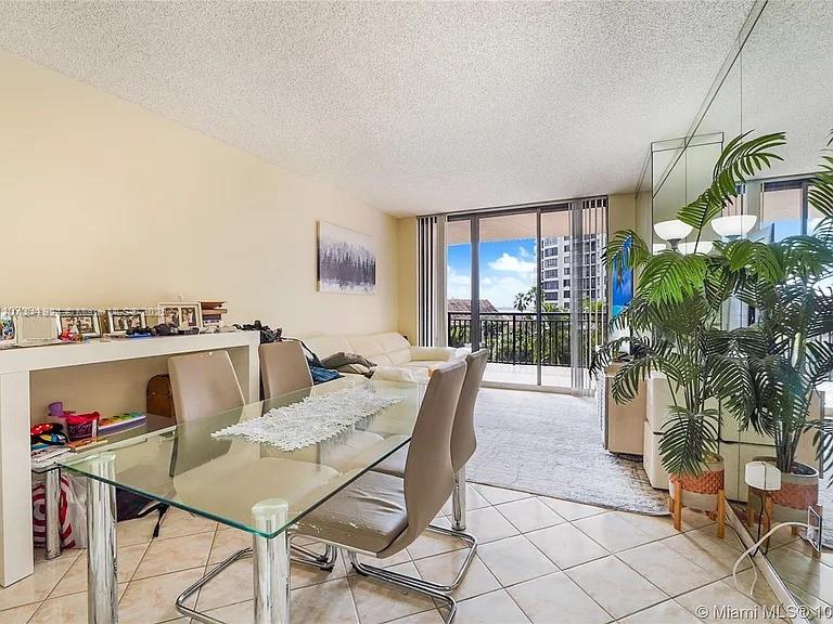 540 Brickell Key Dr 603 Property Photo 17