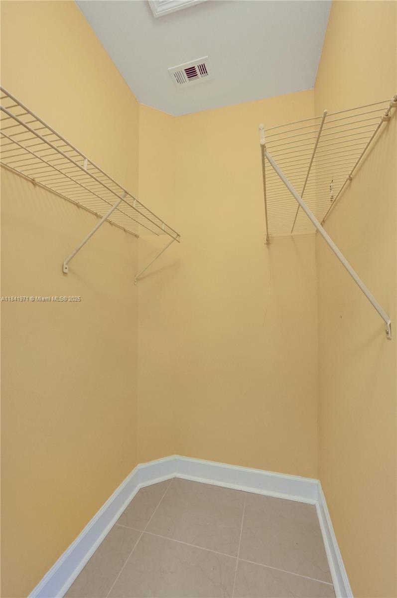 1485 Ne 33rd Rd 111-1 Property Photo 10