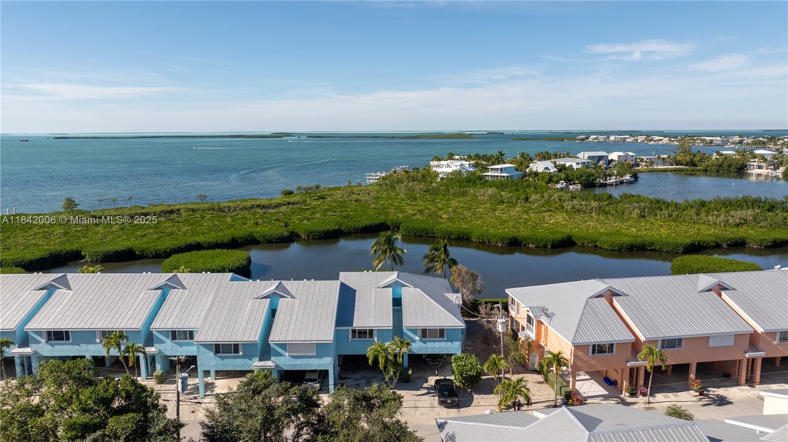 9832 Leeward Property Photo 34