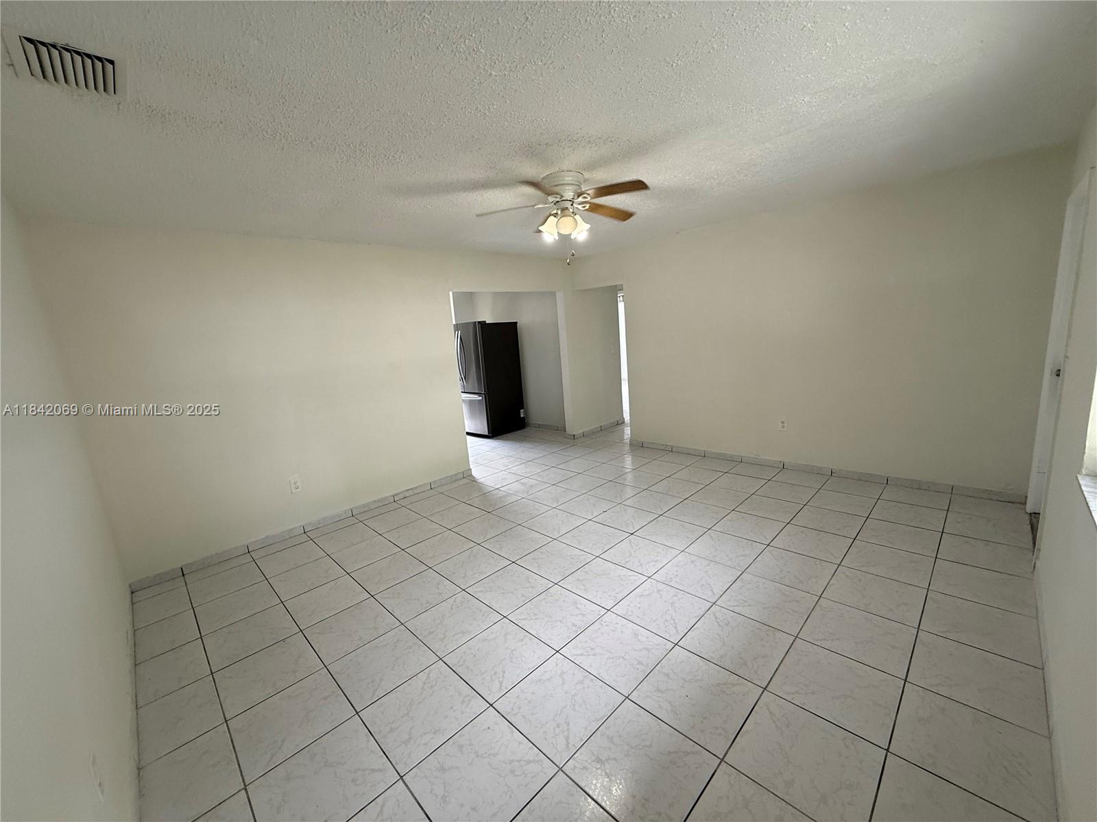 2146 Nw 18th Terr A Property Photo 1