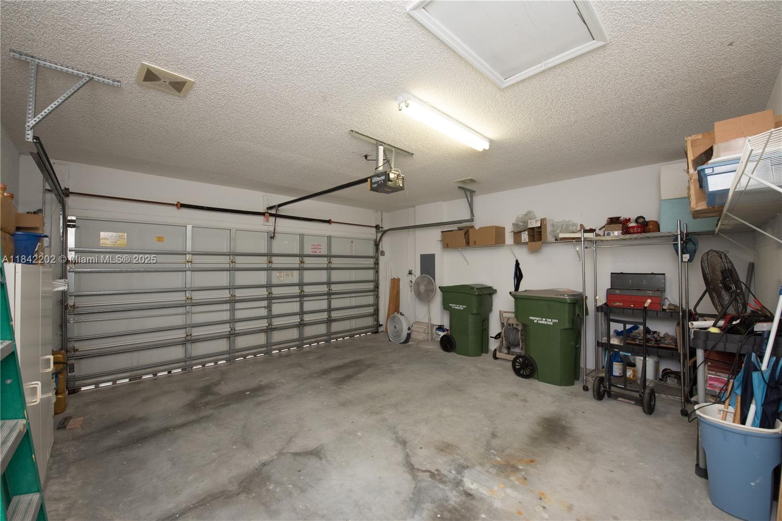 460 Se 24th Dr Property Photo 19