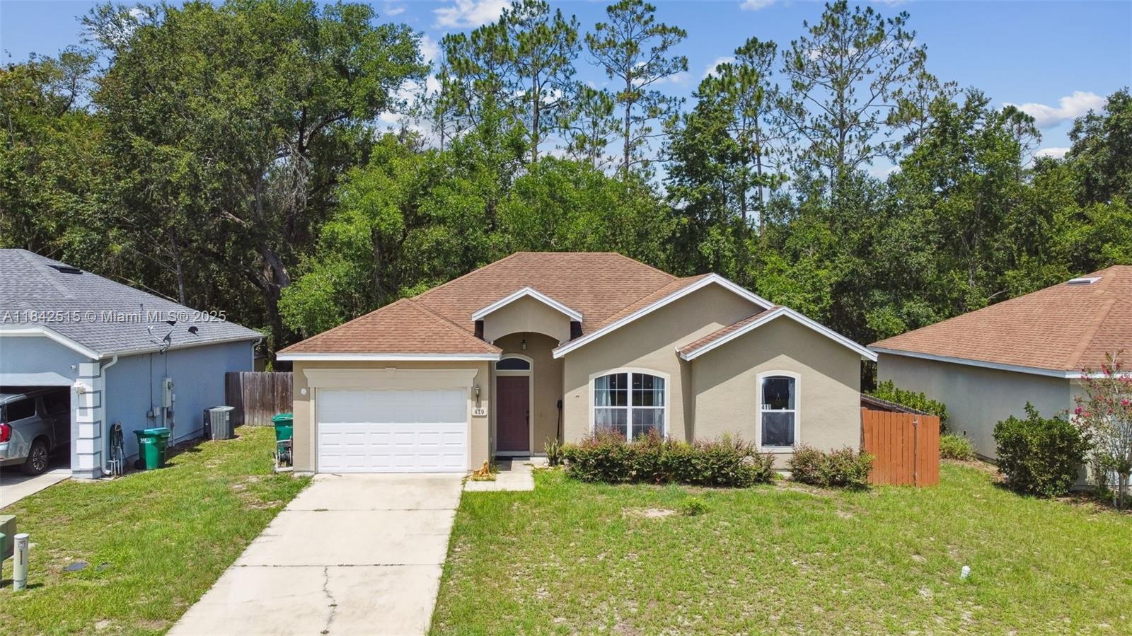 419 Cierra Oaks Cir Property Photo 1
