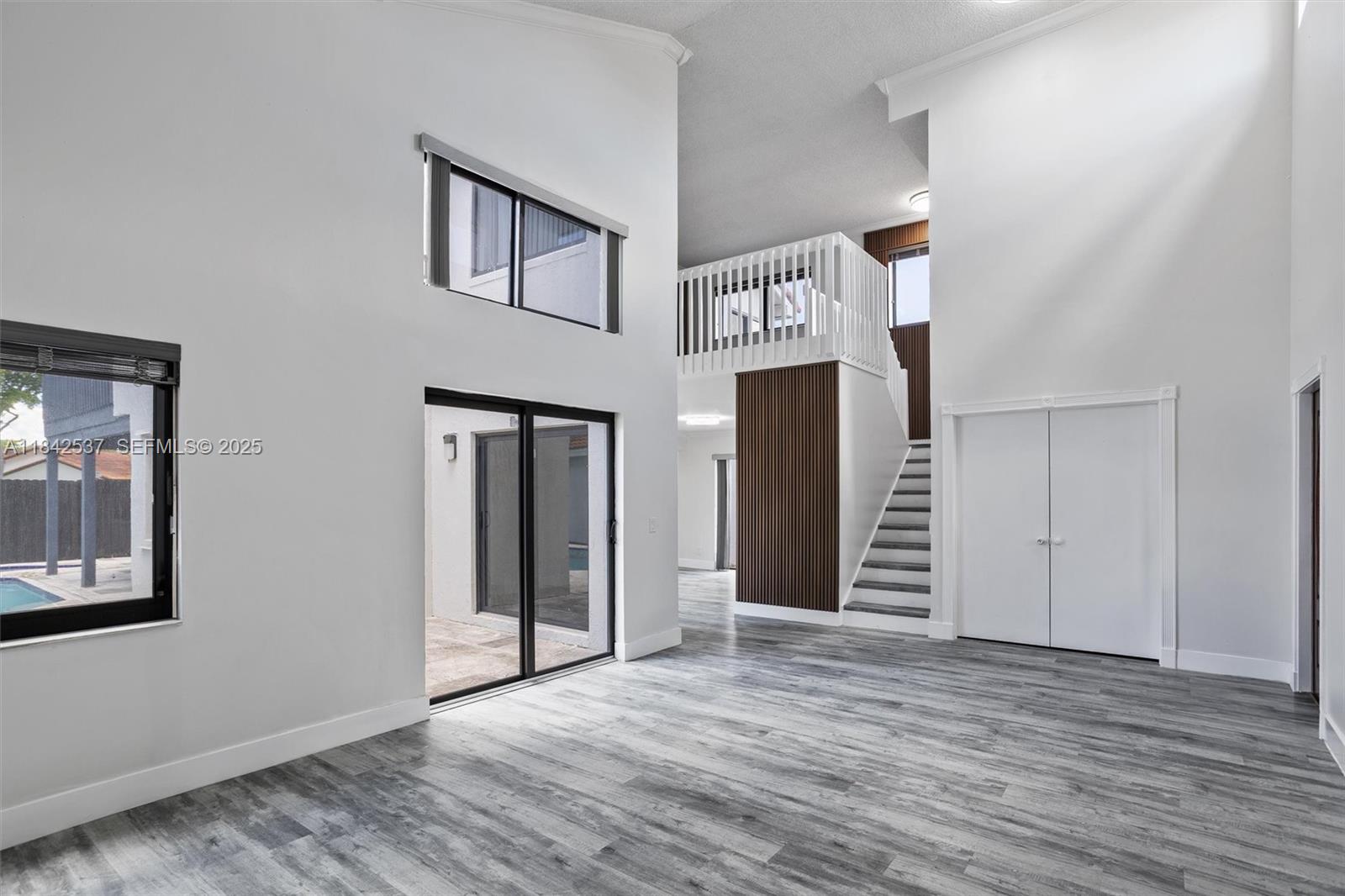 17532 Nw 61st Ct N Property Photo 2