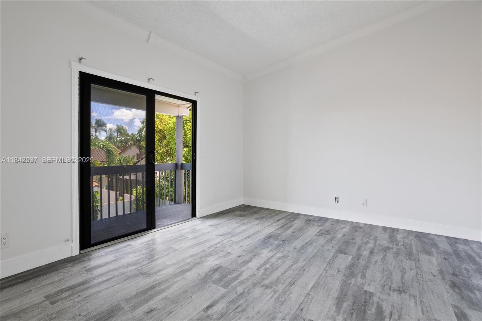 17532 Nw 61st Ct N Property Photo 27