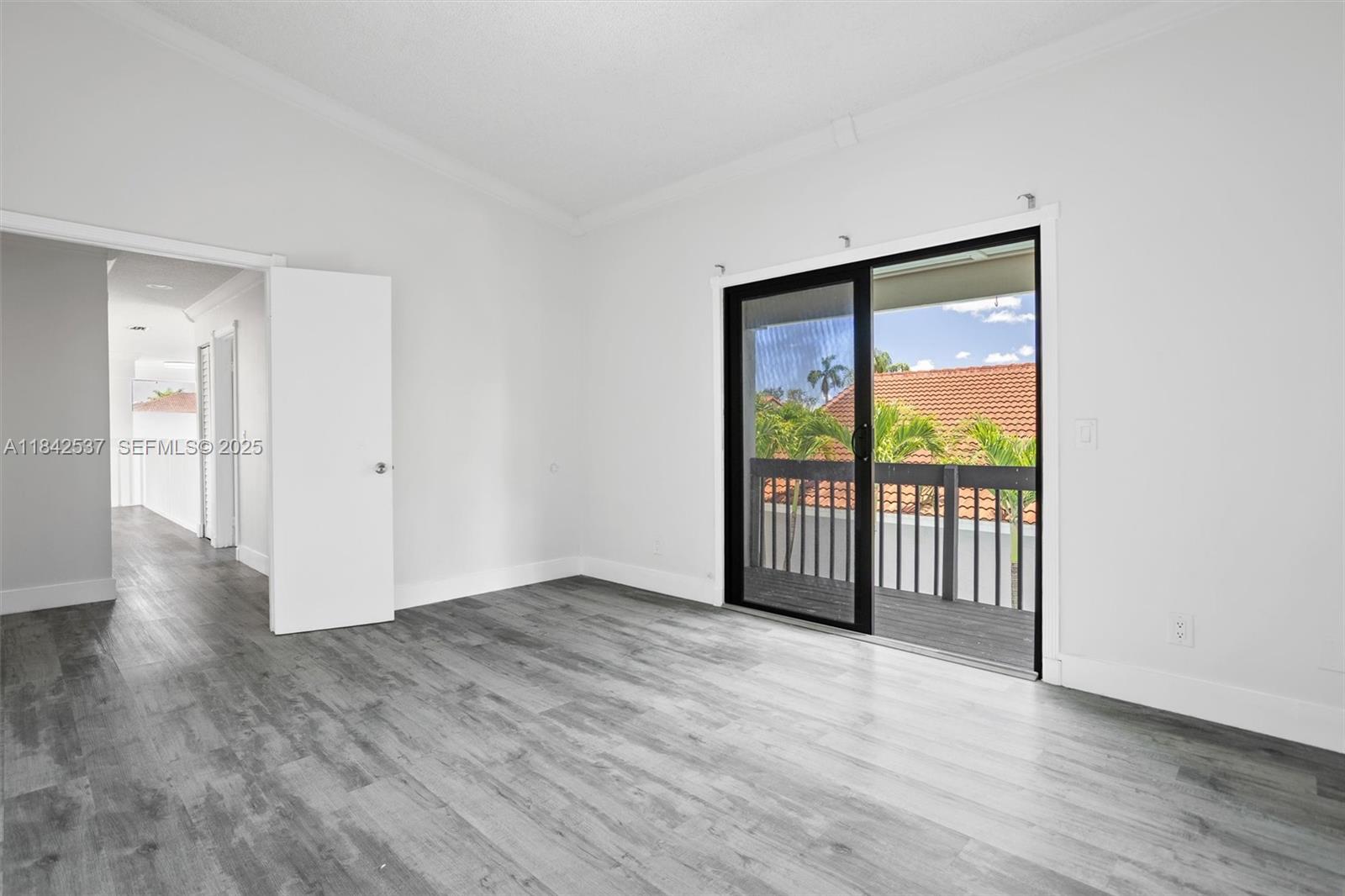 17532 Nw 61st Ct N Property Photo 28