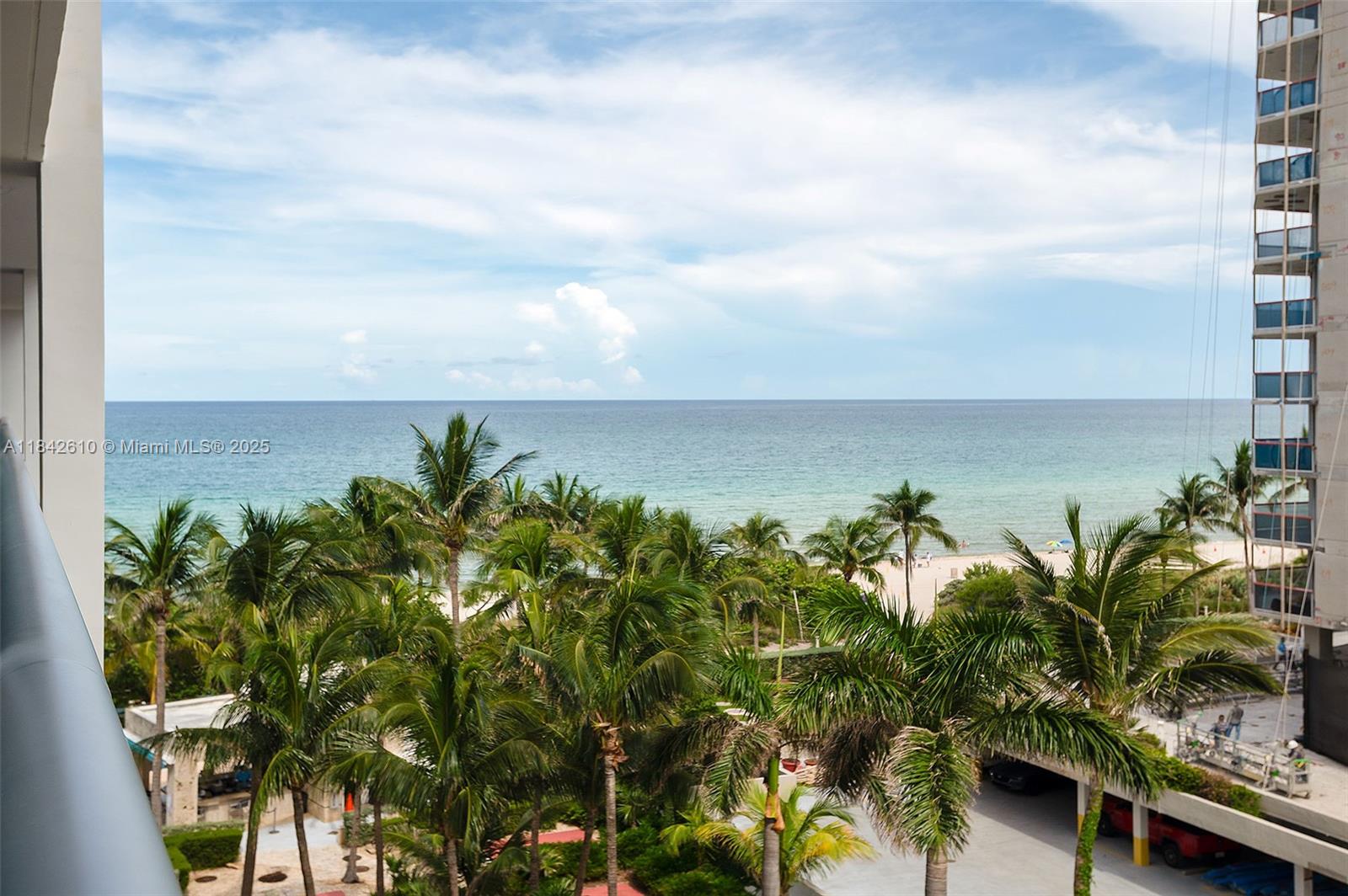 6799 Collins Ave 510