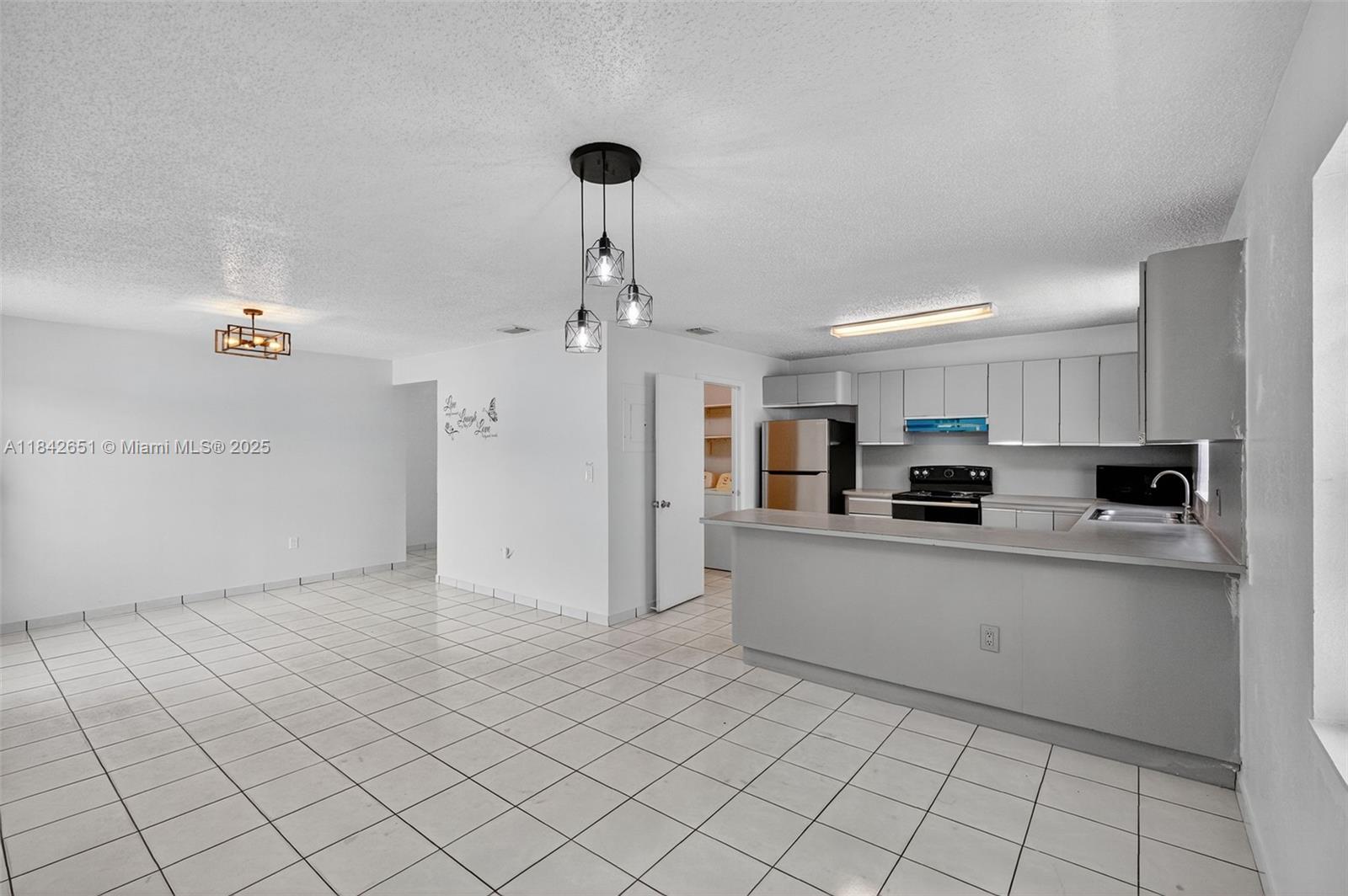 4782 NW Flagler Ter 1 Property Photo 1