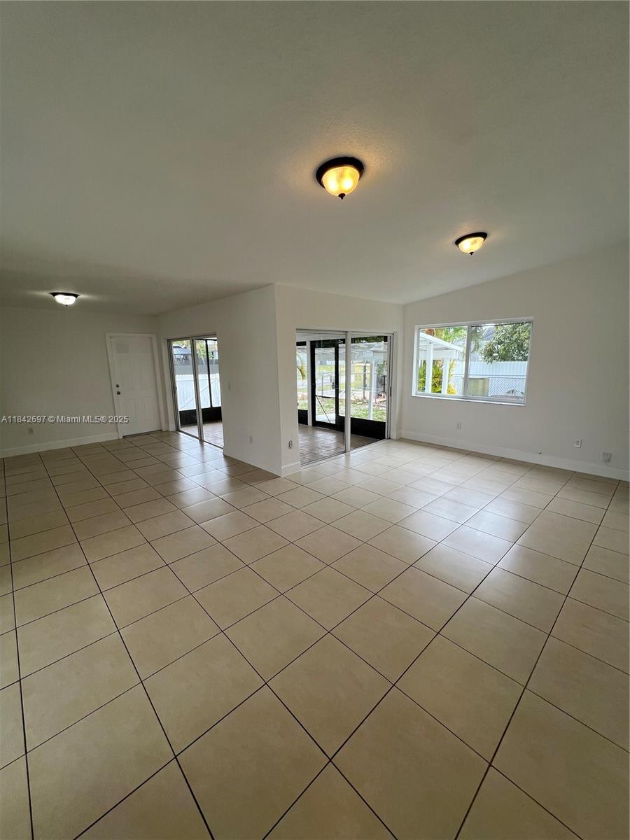 25811 Sw 132nd Ave Property Photo 5