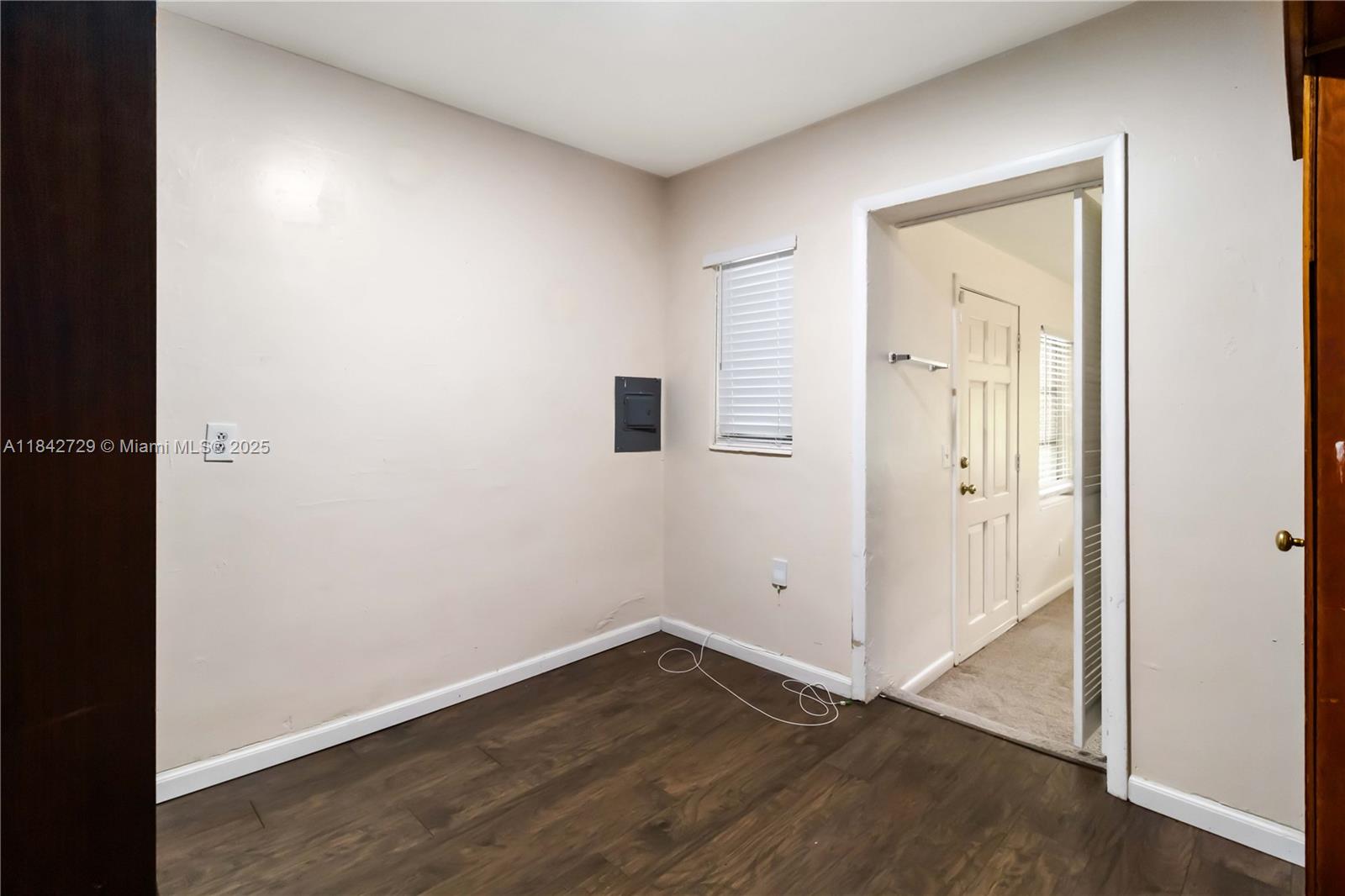 14520 Fillmore St Property Photo 14