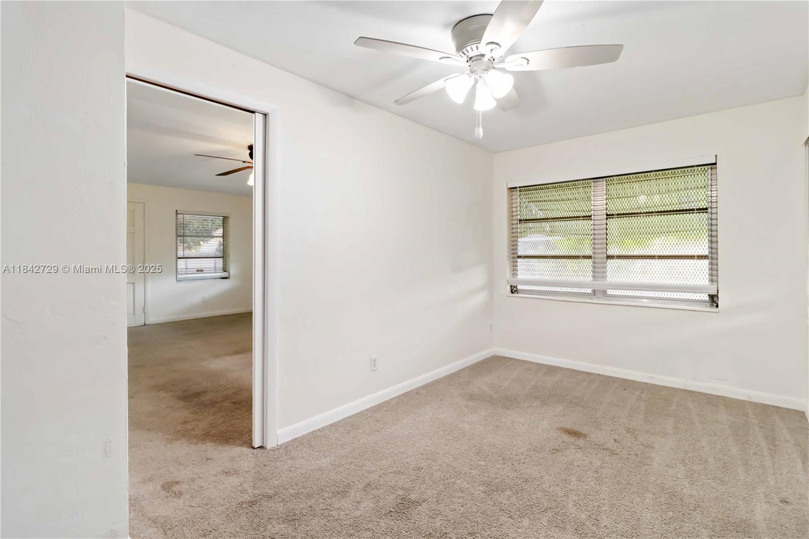 14520 Fillmore St Property Photo 24