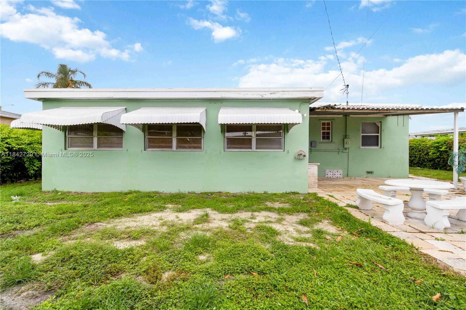 14520 Fillmore St Property Photo 28
