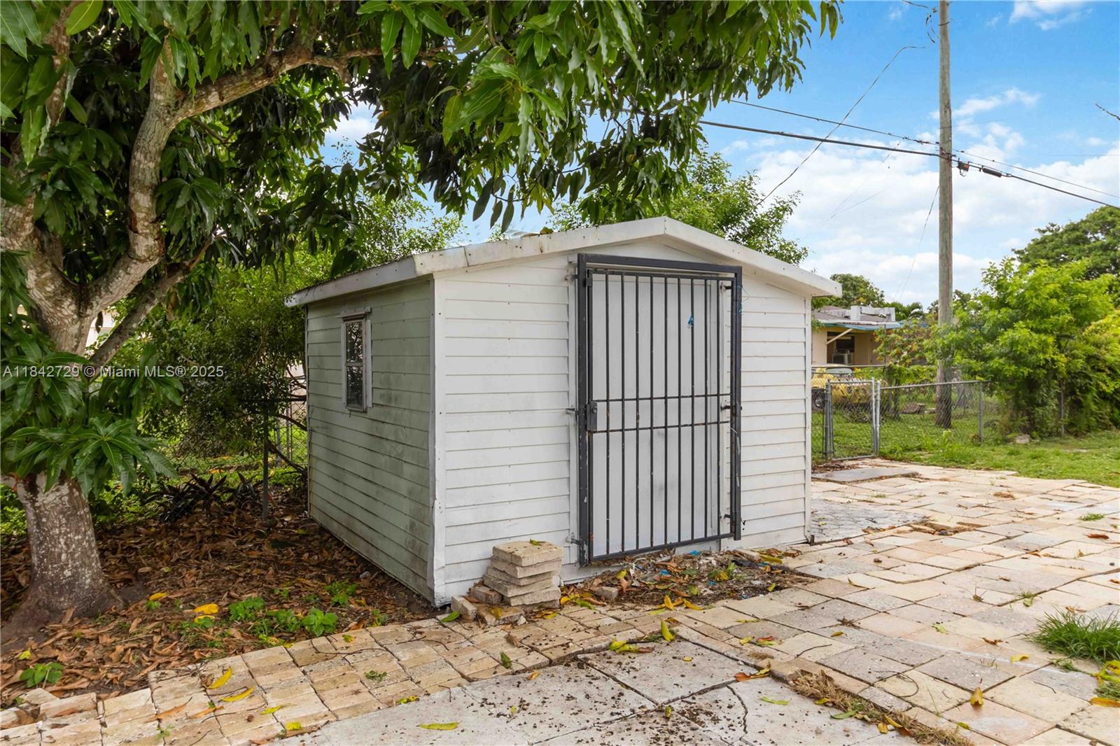 14520 Fillmore St Property Photo 30