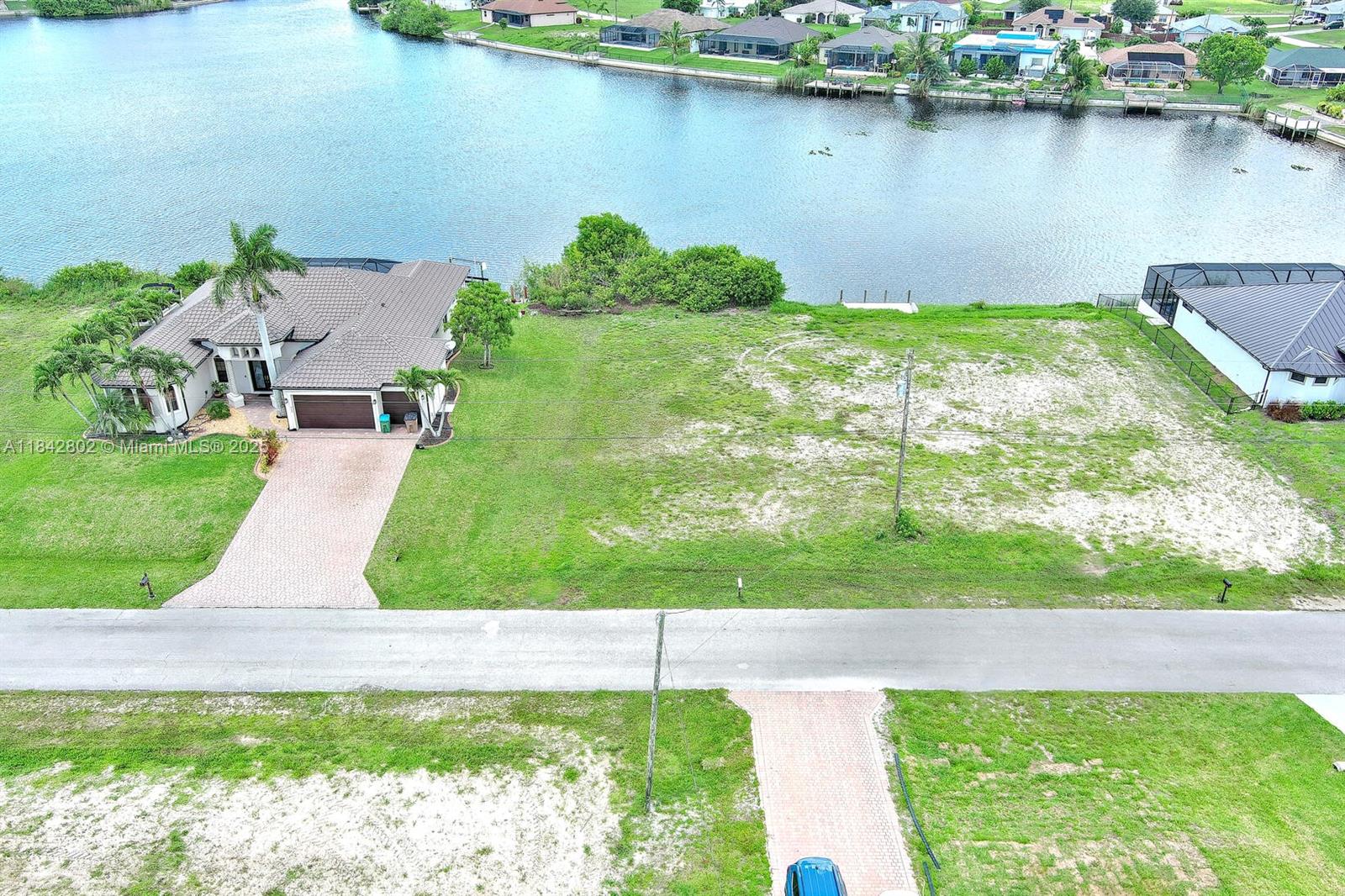 401 Nw 24th Ter Property Photo 12