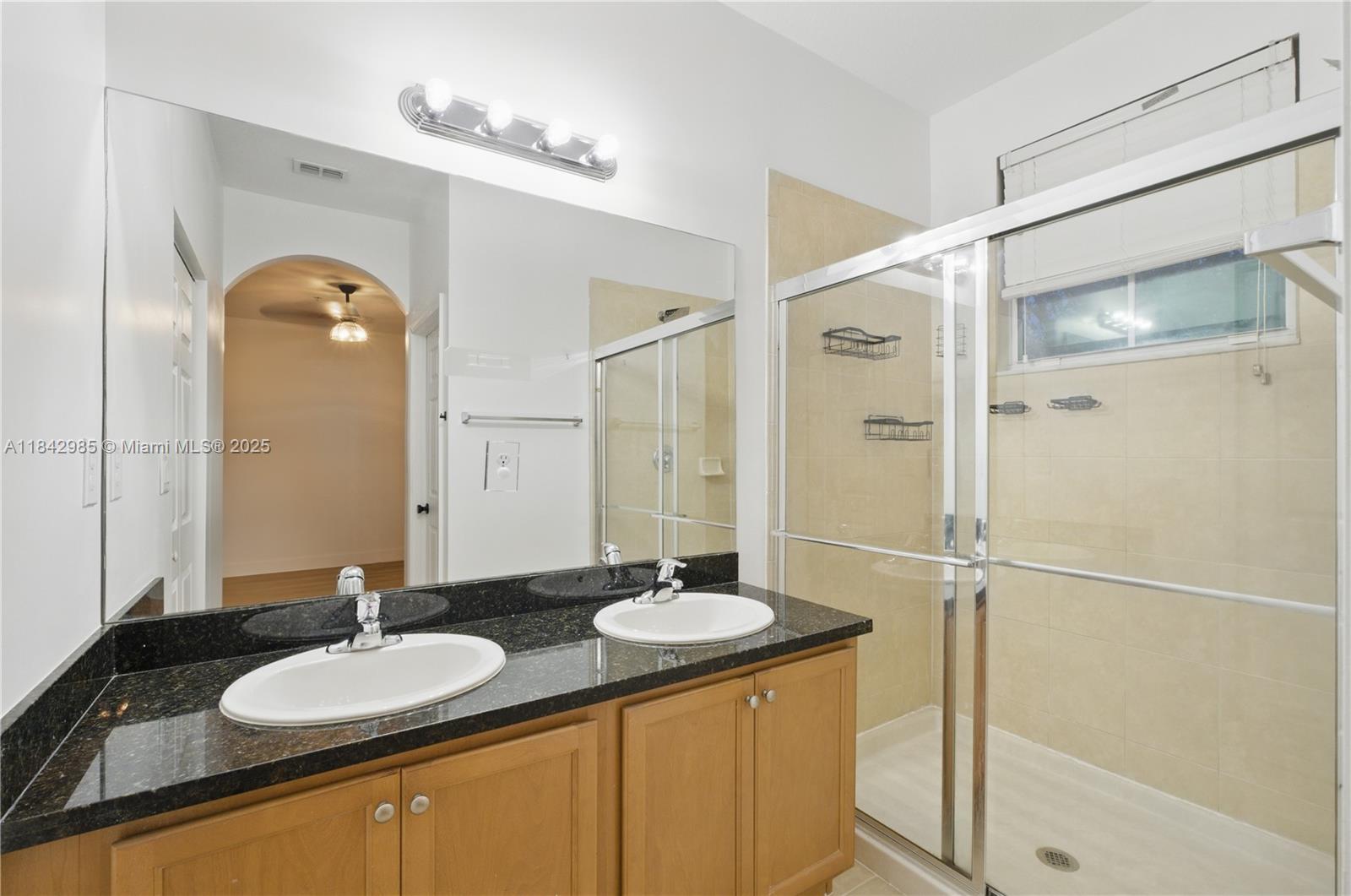 2851 W Prospect Rd 307 Property Photo 19