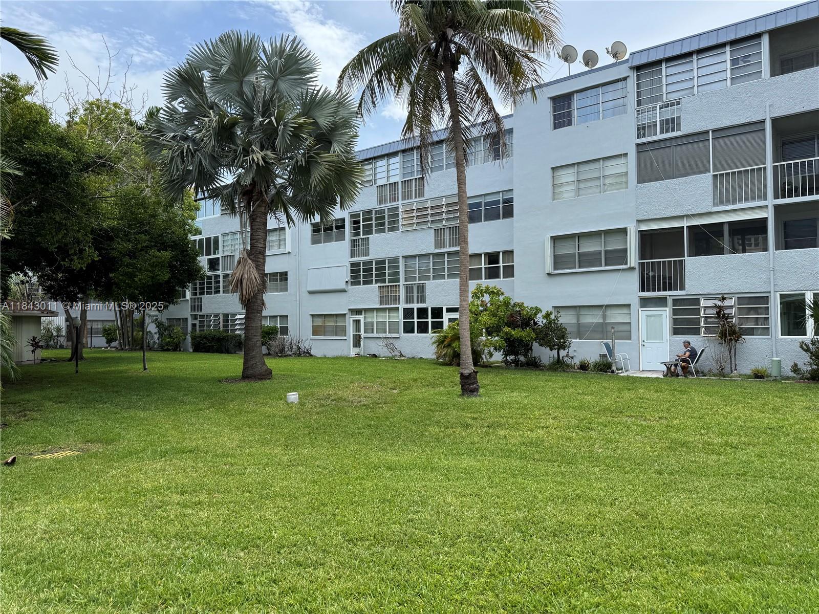 1333 E Hallandale Beach Blvd 444 Property Photo 16