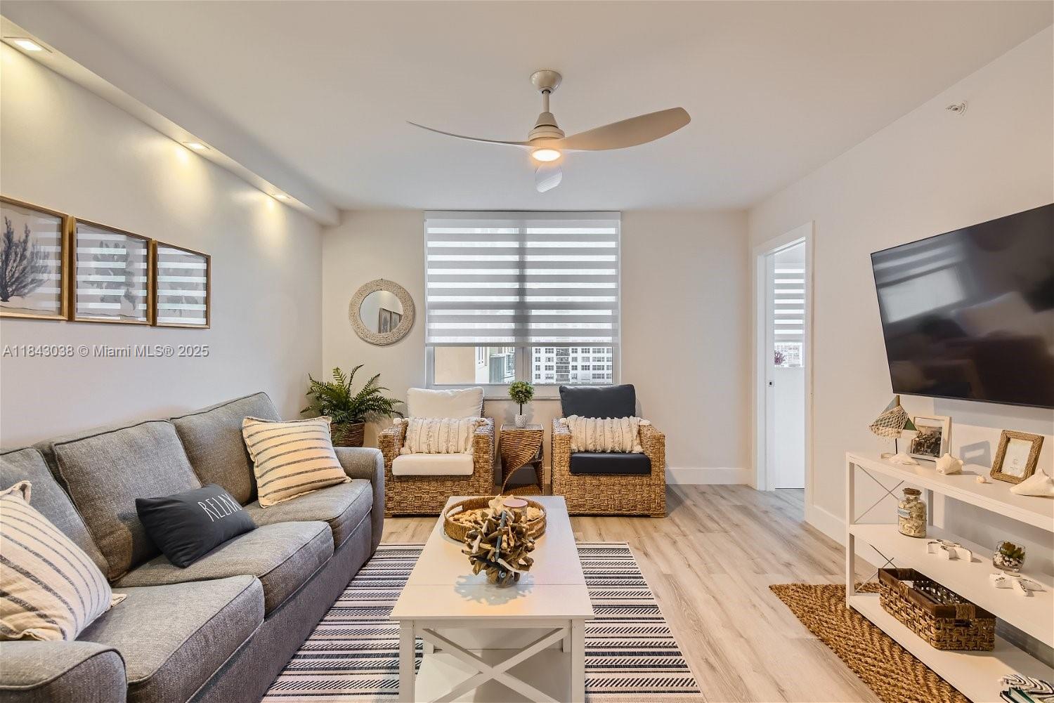 2501 S Ocean Dr 933 Property Photo 1