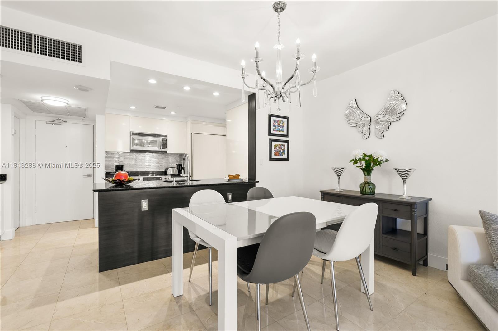 10275 Collins Av 611 Property Photo 7