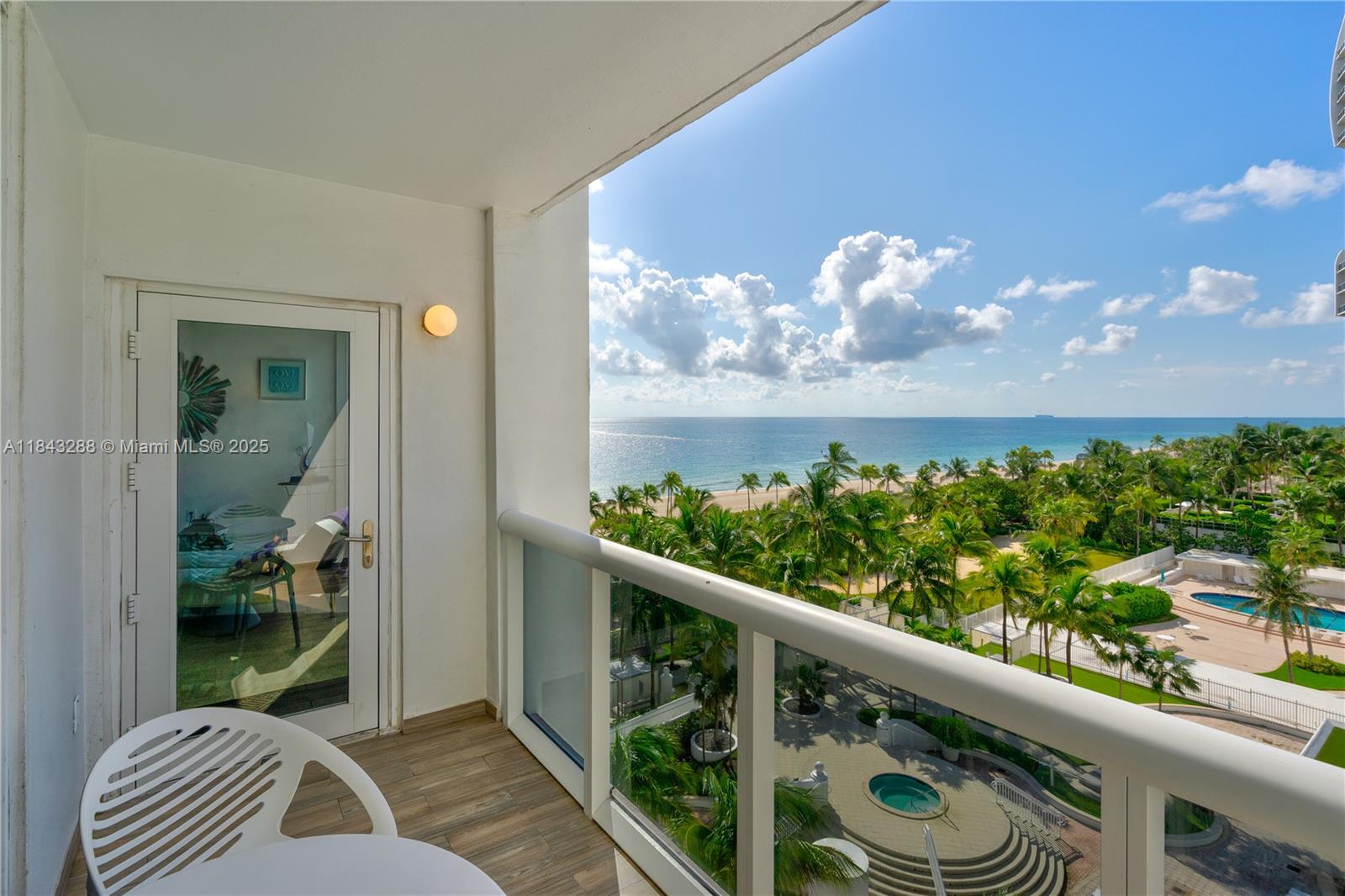 10275 Collins Av 611 Property Photo 25