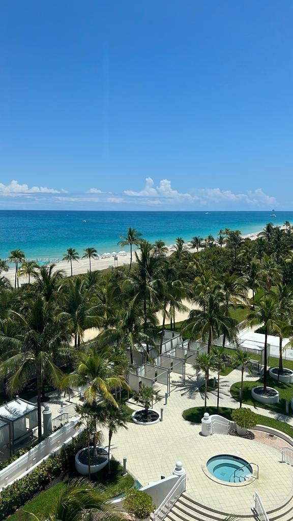 10275 Collins Av 611 Property Photo 36