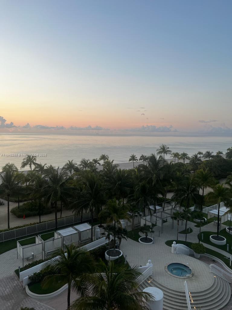 10275 Collins Av 611 Property Photo 39