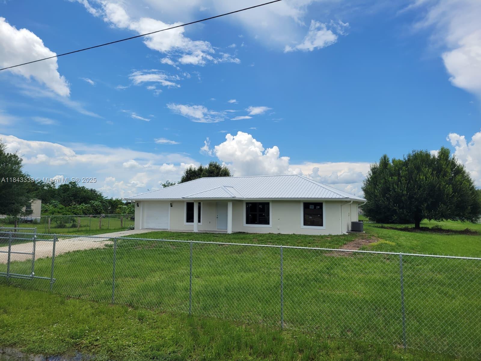 369 N Horse Club Ave Property Photo 1