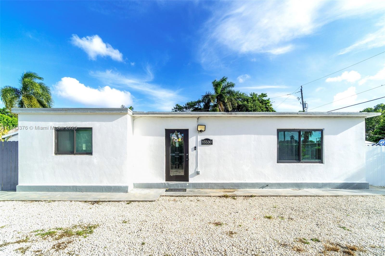 15530 Harrison Dr Property Photo 1