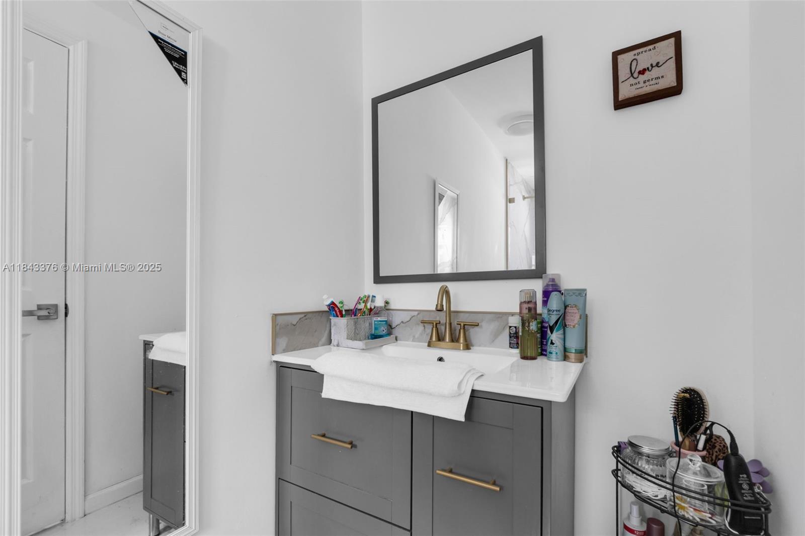 15530 Harrison Dr Property Photo 25
