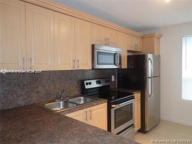 2276 Sw 81st Ave 2276 Property Photo 1