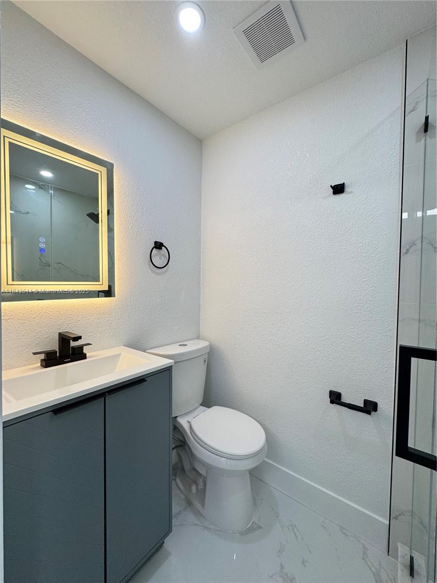 17645 Nw 37th Ave 2 Property Photo 1